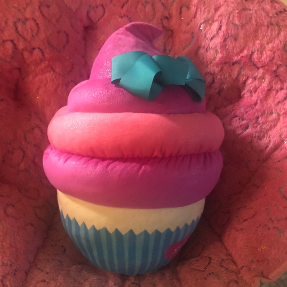 huge stuffed cupcake plush prop
